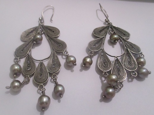 M861M Sterling silver and natural pearls earrings